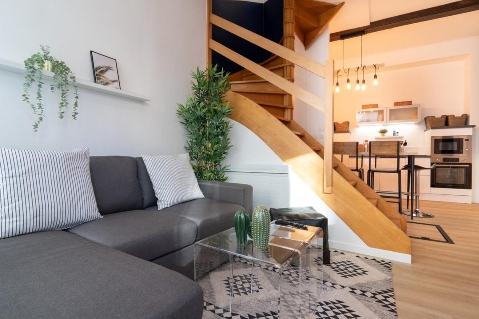 Апартаменты Unique 3 Bed House In Old Lille! Экстерьер фото