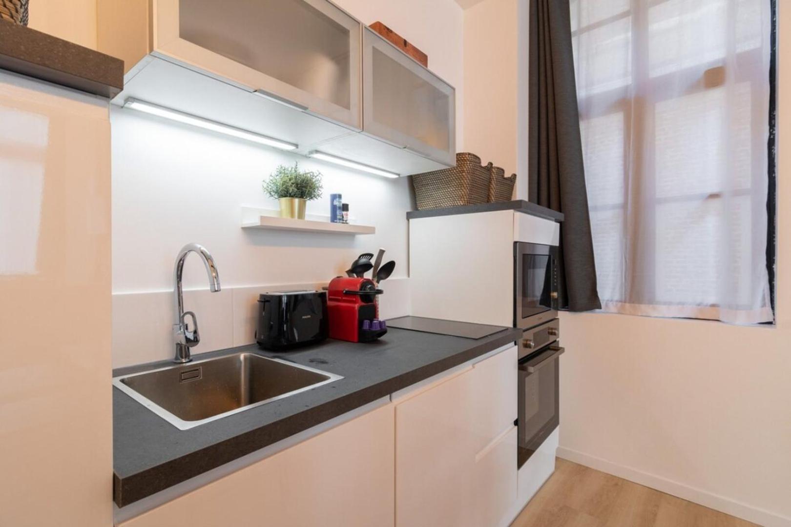 Апартаменты Unique 3 Bed House In Old Lille! Экстерьер фото